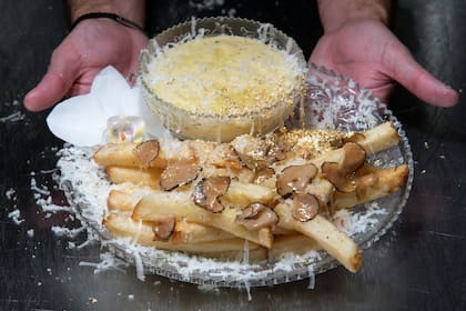 Las papas fritas en Serendipity3 se sirven con uno de los platos más aclamados