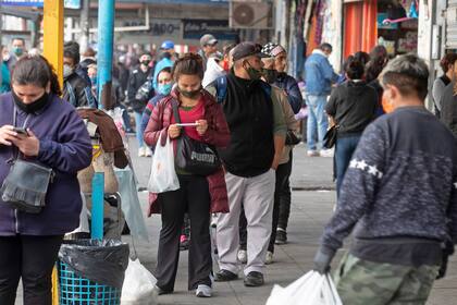 Las paradas de colectivos fueron los puntos más concurridos