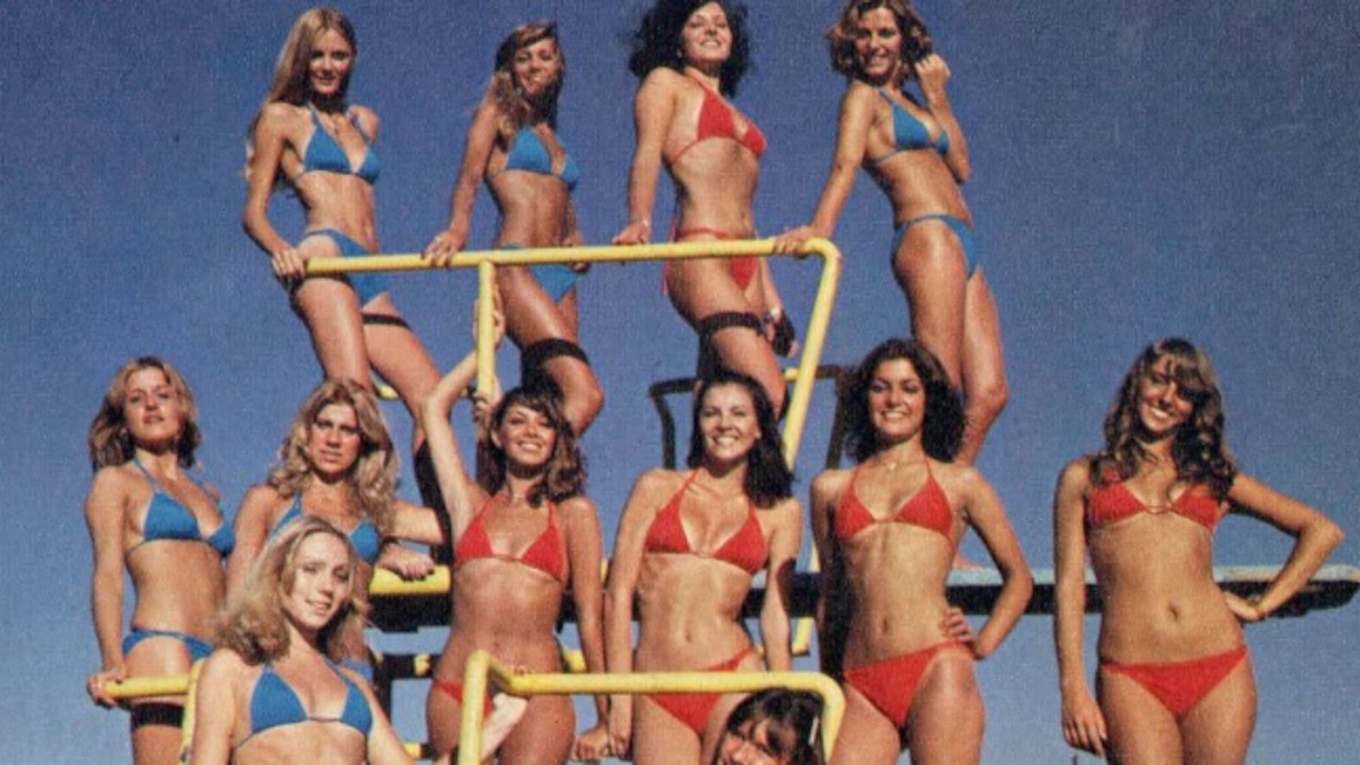 Las participantes de Miss Siete Días, durante una actividad realizada en las Piletas Punta Iglesia, en 1979