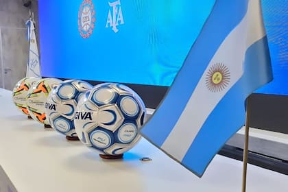 Las pelotas Kagiva son las que hoy se utilizan en el torneo Federal A.