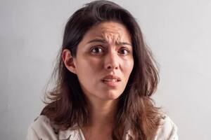 Las personas a las que les gusta sentirse en control (y, por lo tanto, son intolerantes con la incertidumbre) tienen más probabilidades de sufrir una catástrofe