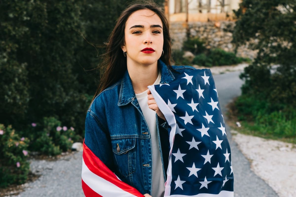 Las personas aceptadas en EE.UU. bajo el programa de permanencia temporal deben cambiar su estatus