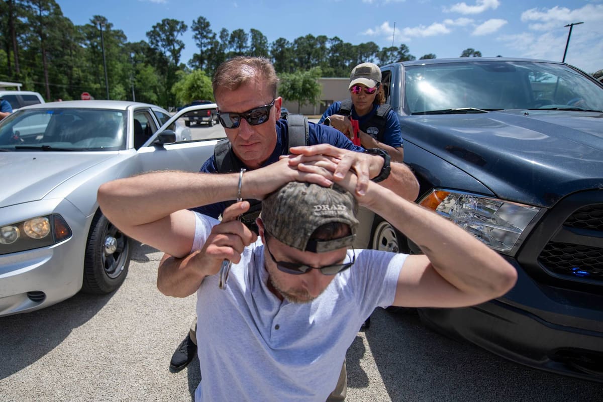 Las personas arrestadas por ICE entre el 20 de enero y el 27 de junio provenían de casi 180 países, según un análisis de datos