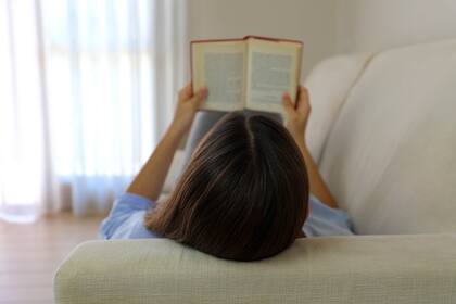 Las personas, cuando comienzan a tener dificultades de memoria, tienden a cambiar a la lectura de no ficción