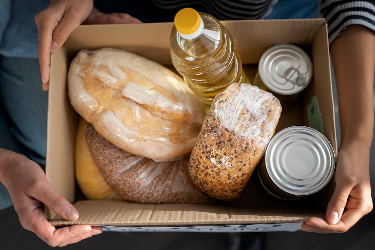 Las personas en situación vulnerable pueden conseguir alimentos gratis en Carolina del Norte durante el mes de enero 2026 (Freepik)