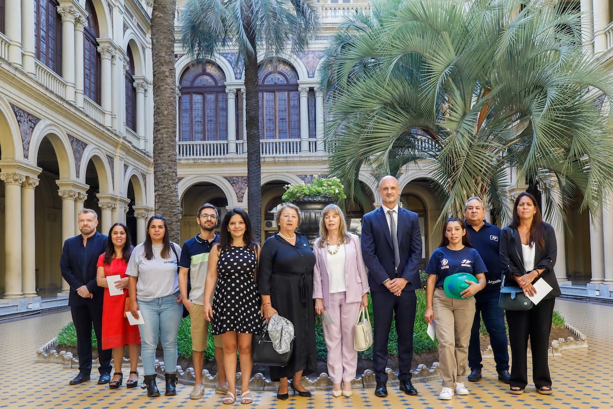 Las personas nombradas en el discurso presidencial, en el Patio de Las Palmeras de la Casa Rosada