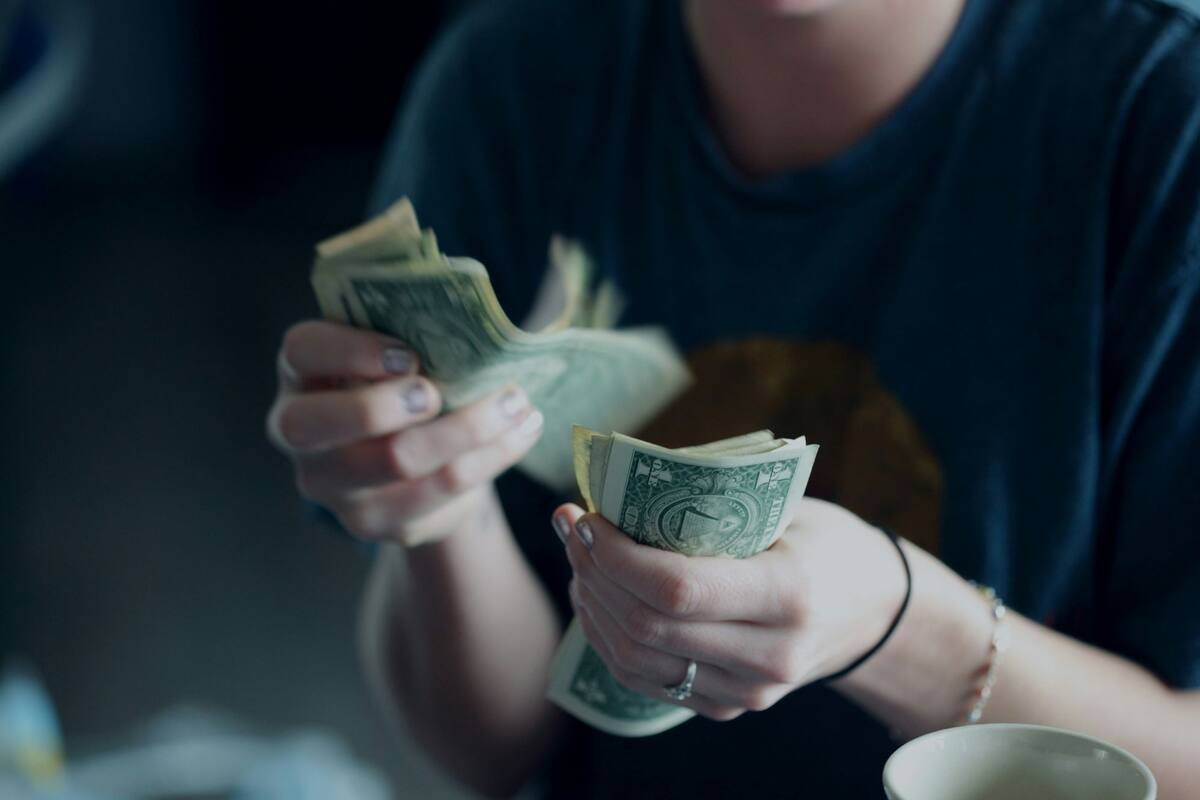 Las personas que adquirieron una deuda a través de medidas coercitivas no estarán obligadas a pagarlas, si pueden demostrarlo