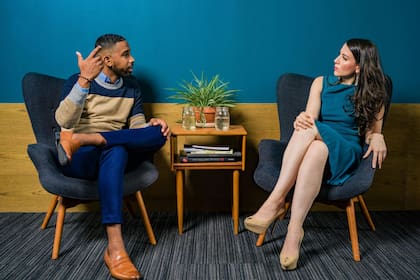 Las personas que mienten suelen tener comportamientos que se repiten a lo largo del tiempo (imagen ilustrativa)