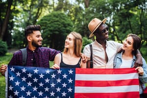 Las personas que participen en estos procesos deben tener un patrocinador en Estados Unidos que los respalde como apoyo financiero
