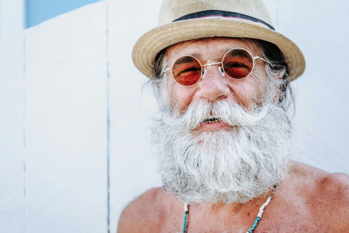 Las personas que viven 100 años tienen menos problemas de salud en sus vidas (Unsplash)