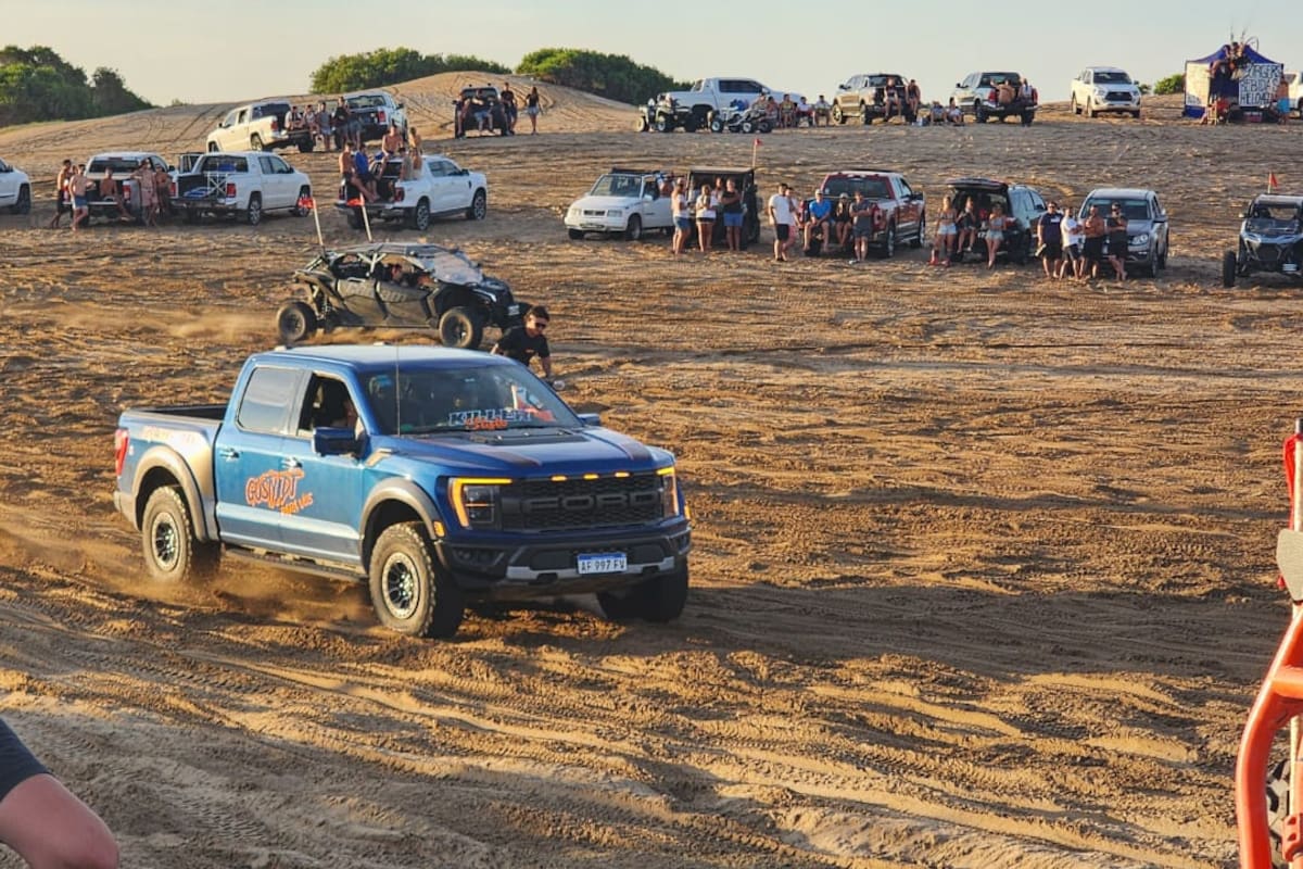 Las picadas en la zona de médanos de La Hoya