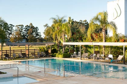 Las piletas de agua termal del Mayim Hotel Termal & Spa.