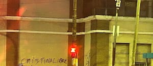 El intendente de Lanús denuncia “campaña sucia” ante pintadas de “Cristina Libre” con la firma de La Cámpora