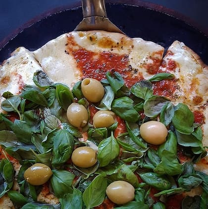 Las pizzas de Tartaruga se cocinan en horno de barro artesanal