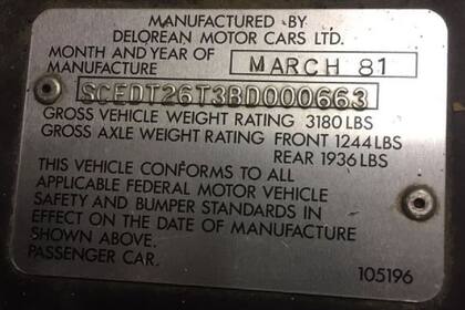 Las placas con las características de los vehículos demostraron que se trataba de dos modelos fabricados de manera consecutiva