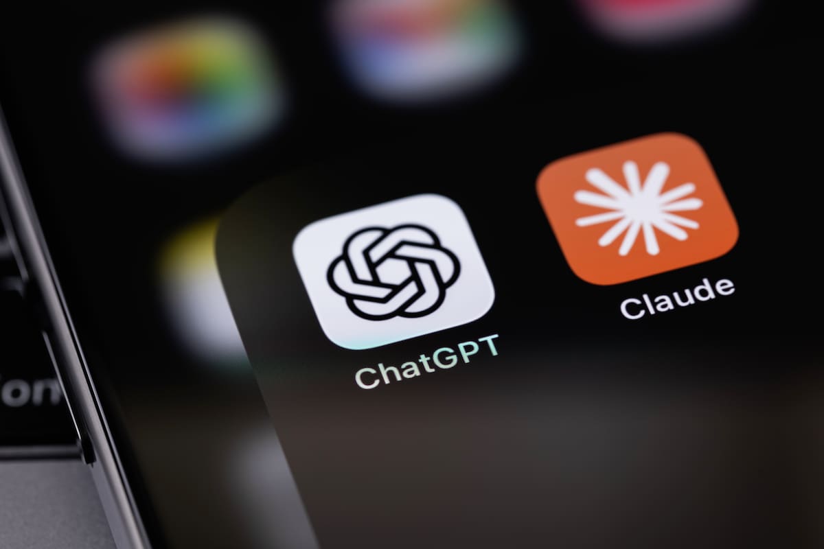 Las plataformas de IA ChatGPT y Claude reportan problemas de servicio en algunos de sus modelos