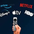 El tiempo que perdés eligiendo qué ver en Netflix, HBO Max o Disney+ y por qué las plataformas lo festejan
