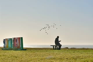 La costa con acantilados ideal para el fin de semana largo: tiene playas agrestes y parrillas para sobremesa