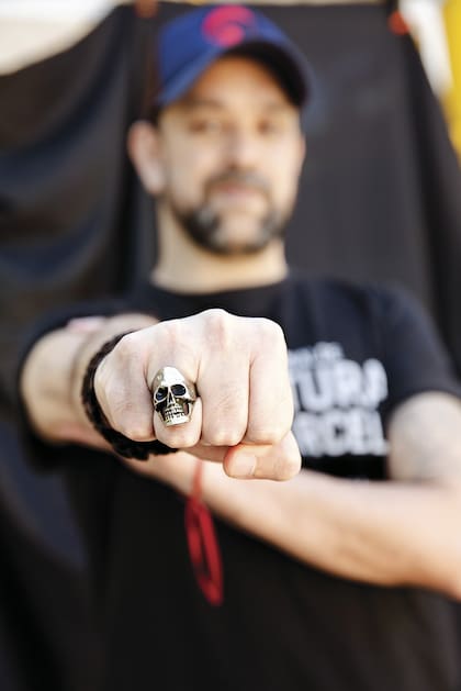 "Las pocas veces que Laiseca me destrozó un texto tuvieron que ver con que no solo le faltara laburo o lo que sea, sino con que no me animara", recuerda.