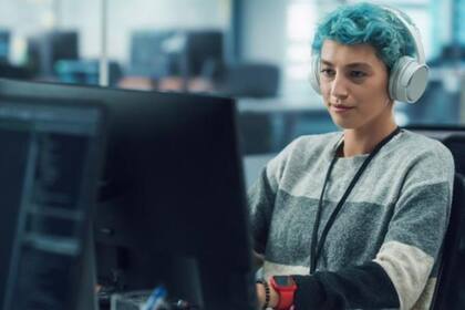 Las predicciones de Bill Gates sobre la incorporación de la IA en el mercado laboral