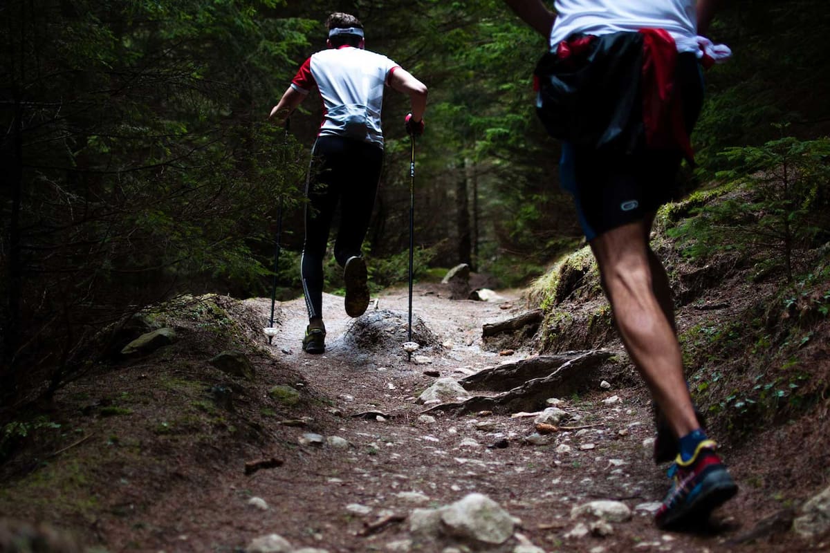 Las prendas de trail running están diseñadas para las características propias de este tipo de superficies