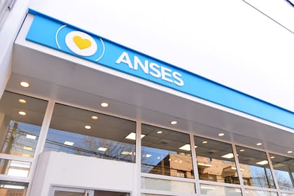 Las prestaciones de abril se ajustan en un 2,90%