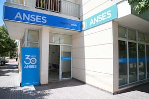 Las prestaciones que paga Anses del 27 al 30 de abril