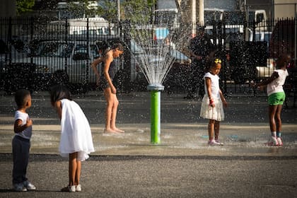 Las primarias demócratas se dan en medio de una ola de calor en la ciudad de Nueva York