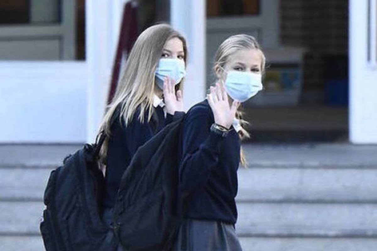 Las princesas Leonor y Sofía deberán permanecer en cuarentena tras la detección de un caso de coroavirus en el colegio al que asisten