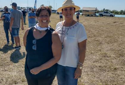 Las productoras Evangelina Tibelo y Marili Cana dijeron presente en Amstrong, Santa Fe