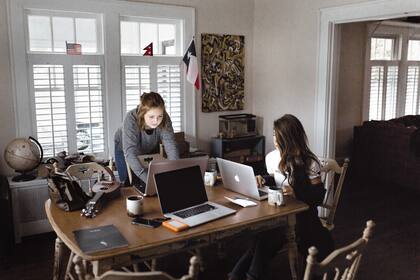 Las profesiones relacionadas con la tecnología son de las más solicitadas en el trabajo remoto en Estados Unidos