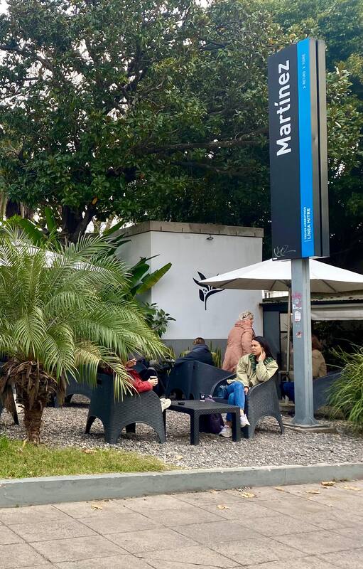 Las propuestas se ubican a pasos de la estación.