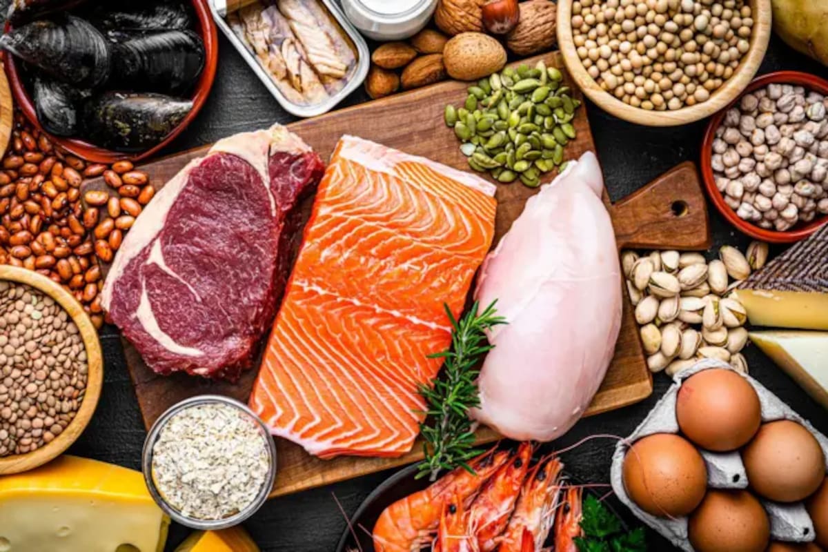 Las proteínas son nutrientes esenciales que desempeñan varias funciones en el cuerpo