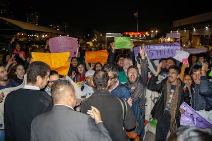 Las protestas en la apertura de la Feria del Libro