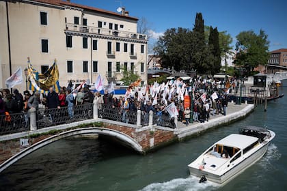 Las protestas en Venecia tras la entrada en vigencia del nuevo sistema para los turistas