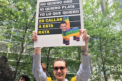 Las protestas también fueron en frente de las oficinas del abogado racista