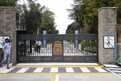 Las puertas del predio de Ezeiza solo se abrieron para los dirigentes: la prensa no pudo ingresar a la Asamblea