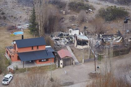 Las ráfagas de más de 70 kilómetros por hora provocaron un incendio en la zona de la pre cordillera