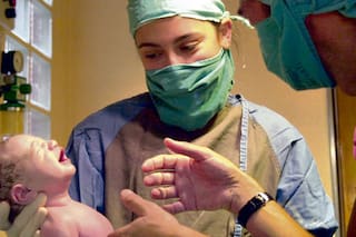 Por qué más del 40% de los nacimientos en la Argentina son por esta vía, según los expertos