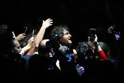 Las reacciones del arco político al show musical de Milei: de “mamarracho” a “Narnia”