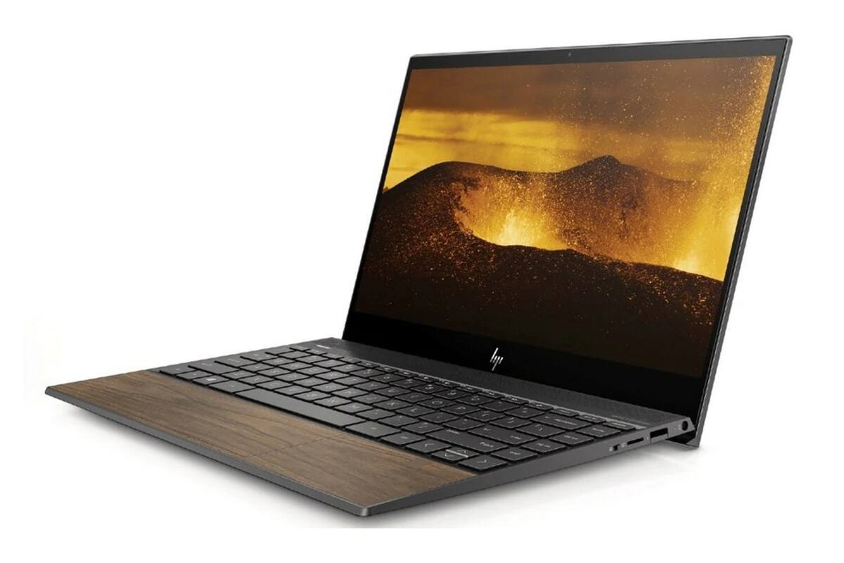 Las recomendaciones de fabricación y diseño de Intel apuntan a ofrecer computadoras portátiles de altas prestaciones y diseños exclusivos, como esta HP Envy 13 Wood con partes de madera