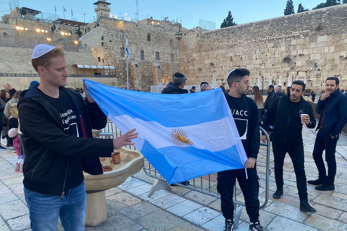 Las recomendaciones de la Cancillería Argentina ante en conflicto bélico entre Irán e Israel