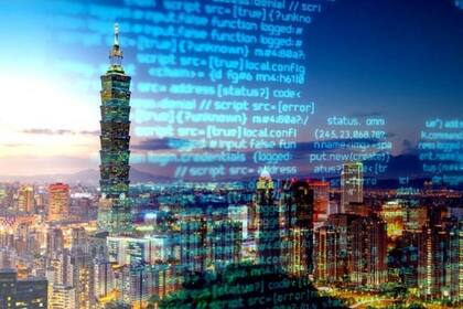 "Las redes del gobierno taiwanés reciben aproximadamente 30 millones de ataques al mes, de los cuales se sospecha que la mitad provienen de China", dijo un experto