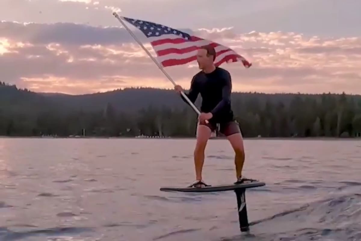 Las redes sociales destruyeron a Mark Zuckerberg por publicar un video en que intentó conmemorar el Día de la Independencia de Estados Unidos