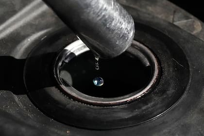 Las reservas de petróleo en Estados Unidos registraron una caída de 7,2 millones de barriles en una sola semana