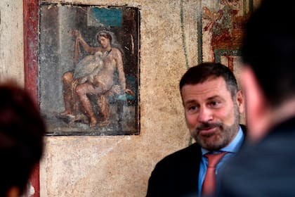 Un fresco que representa a la princesa mitológica griega Leda y un cisne, en una antigua habitación de Pompeya, fue descubierto en noviembre de 2018