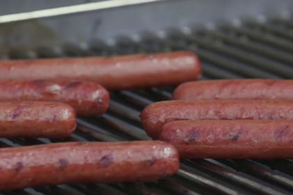 Las salchichas retiradas del mercado presentan un grave riesgo para las personas que poseen alergias a los productos no declarados