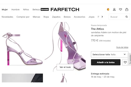Las sandalias de Antonela