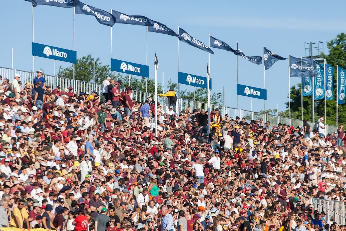 Las semifinales del URBA Top 12 Copa Banco Macro se vivieron con tribunas colmadas y a pleno sol.