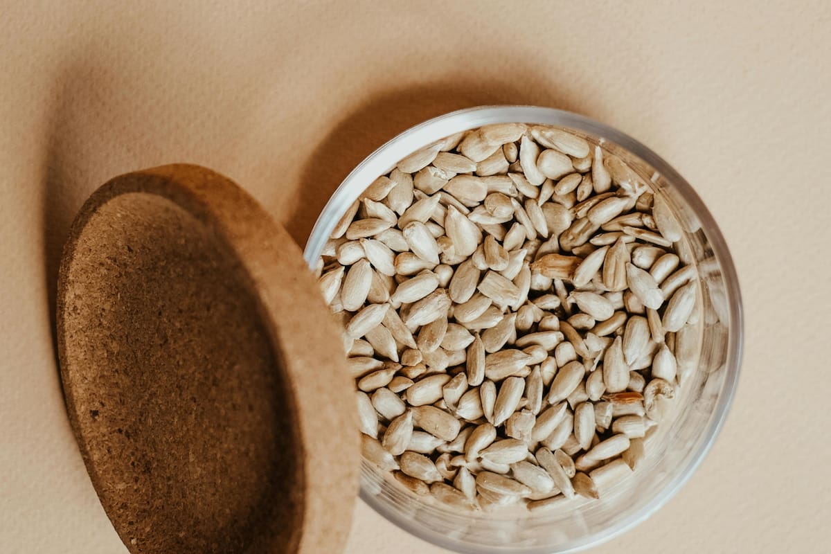 Las semillas de girasol ayudan a producir colágeno y protegen la tiroides: cuántas y cómo consumirlas